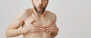 Jinekomasti: Erkeklerde Göğüs Büyümesi ve Nedenleri